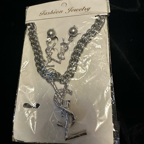 Necklace set - Picture 1 of 1